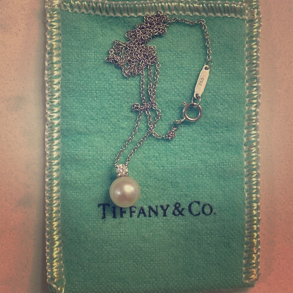 Tiffany pearl and diamond necklace